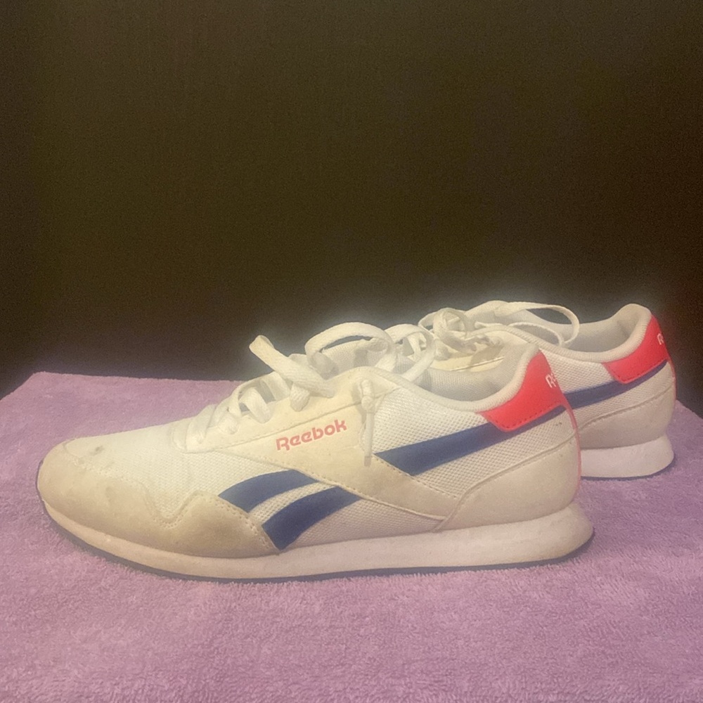 Shoes - Picture 2 of 7